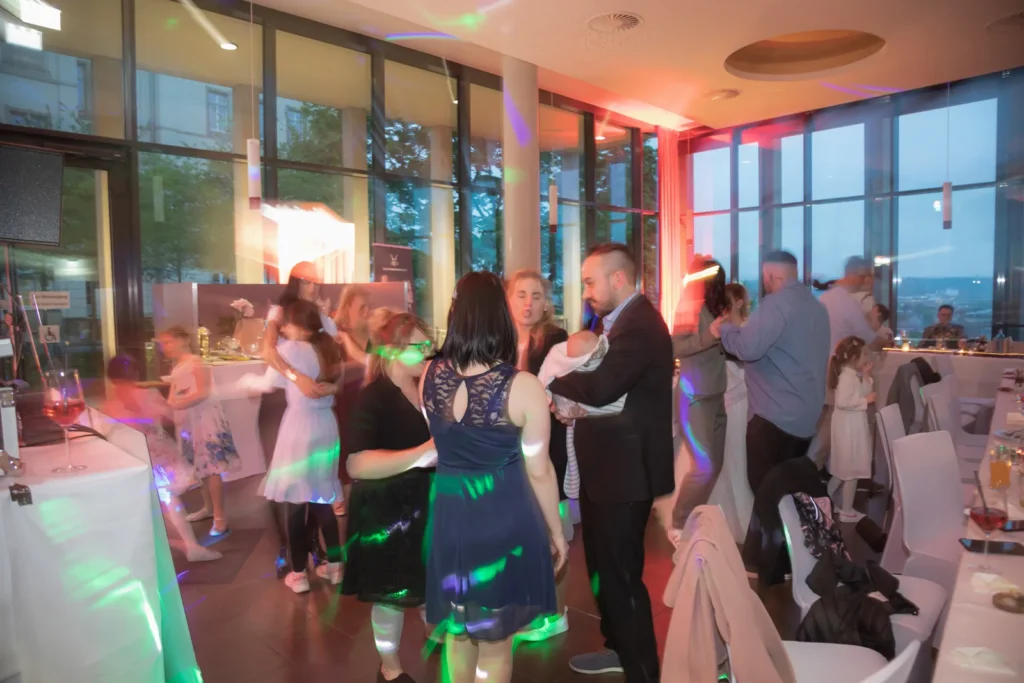 Feier tanz im schlosscafe in pirna - hochzeit