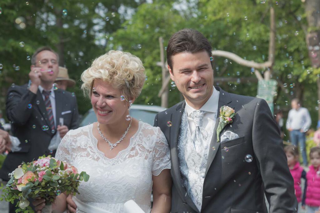 Hochzeit auf dem Göhrischgut bei Meißen - Empfang des Brautpaares