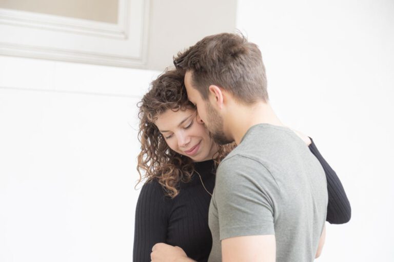 paarfotos-dresden-paerchenfotografie-fotoshooting-lovebirds-engagementshooting-dresden-jan-windisch-fotografie-19