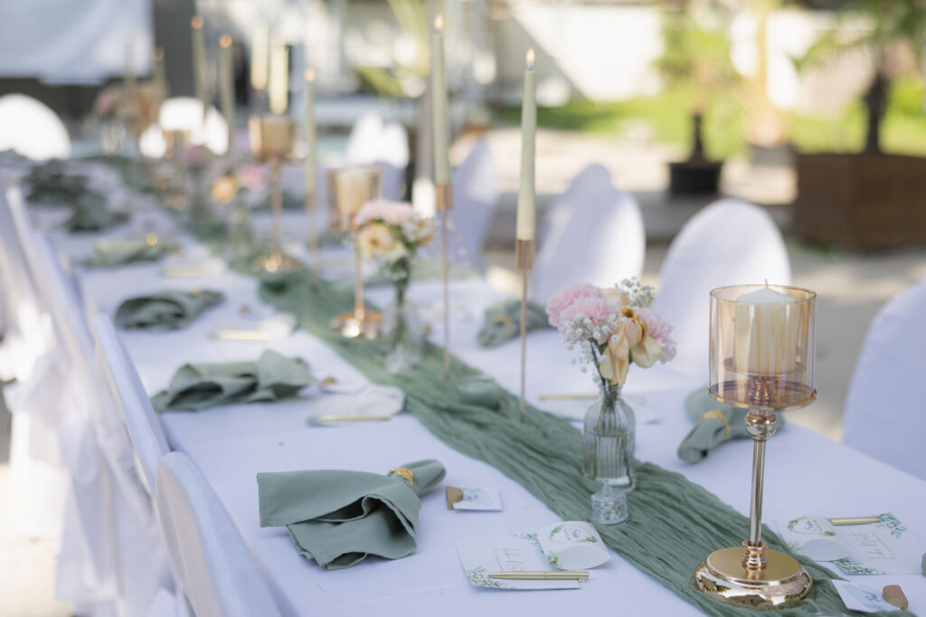 Tischdeko für eine Hochzeit im L2 Club Görlitz